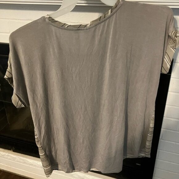 Apt 9 size PXL ladies short sleeved striped shirt.  Green, black and white - Picture 2 of 3